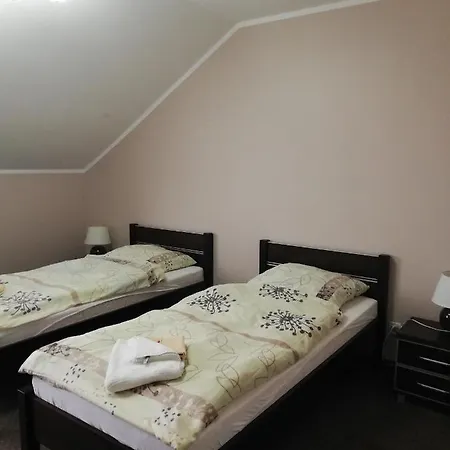 ヴィラ Dobry Adres