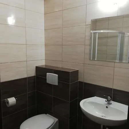 Dobry Adres ヴィラ Dziemiany