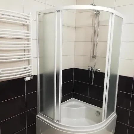 ヴィラ Dobry Adres